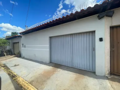 Casa com 3 Quartos à venda, 85m² no Residencial Lucy Pinheiro, Goiânia