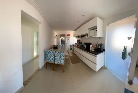 Casa com 5 Quartos à venda, 300m² no FICAM, Camaçari