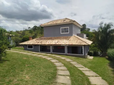 Fazenda/Sítio com 4 Quartos à venda, 200m² no Veraneio Irajá, Jacareí