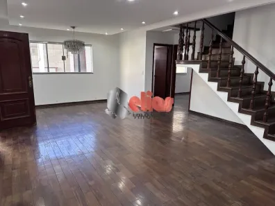Casa com 4 Quartos à venda, 252m² no Vila Camargo, Bauru