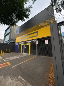 Ponto Comercial para alugar, 1000m² no Itaquera, São Paulo