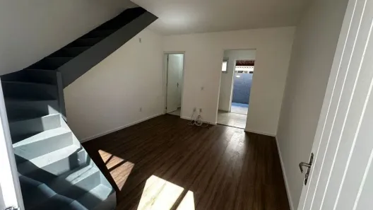 Sobrado com 2 Quartos à venda, 58m² no Água Espraiada (Caucaia do Alto), Cotia