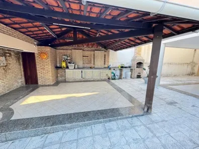 Sobrado com 5 Quartos à venda, 200m² no Parque Manibura, Fortaleza
