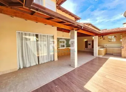 Casa com 4 Quartos à venda, 250m² no Santa Luzia, Serra