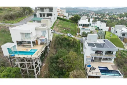 Lote/Terreno à venda, 600m² no Escarpas Do Lago, Capitólio