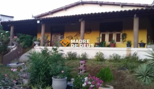 Fazenda/Sítio com 3 Quartos à venda, 180m² no Centro, Caucaia