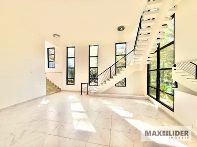 Casa de Condomínio com 3 Quartos para venda ou aluguel, 460m² no Nova Higienópolis, Jandira