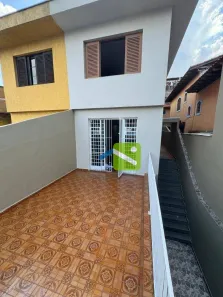 Casa com 3 Quartos para alugar, 200m² no Jardim Ester Yolanda, São Paulo