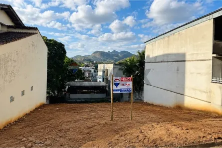 Lote/Terreno à venda, 275m² no Castelo, Castelo