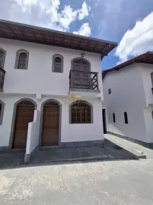 Casa de Condomínio com 2 Quartos à venda, 75m² no Vale do Paraíso, Teresópolis