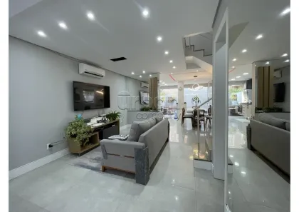 Sobrado com 3 Quartos à venda, 136m² no Igara, Canoas