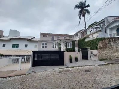 Casa com 4 Quartos à venda, 257m² no Agronômica, Florianópolis