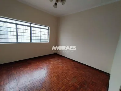 Casa com 3 Quartos para alugar, 210m² no Parque Paulistano, Bauru