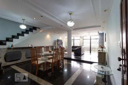 Casa com 4 Quartos à venda, 240m² no Vila Nivi, São Paulo