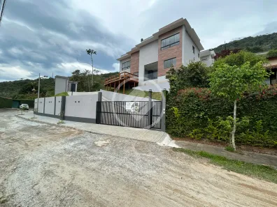 Casa de Condomínio com 3 Quartos à venda, 116m² no Golfe, Teresópolis