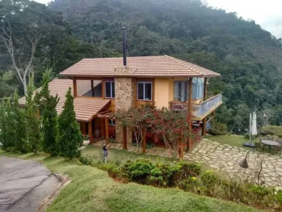 Casa de Condomínio com 6 Quartos à venda, 486m² no Itaipava, Petrópolis