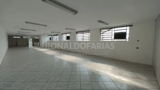 Imóvel Comercial para alugar, 250m² no Vila Alexandria, São Paulo