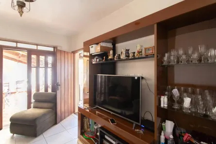 Casa com 5 Quartos à venda, 440m² no Santa Amélia, Belo Horizonte