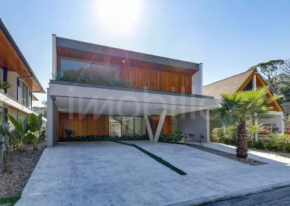 Casa com 3 Quartos à venda, 396m² no Rio do Meio, Itajaí