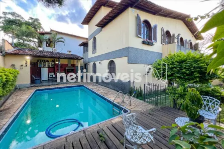 Casa com 5 Quartos à venda, 285m² no Ouro Preto, Belo Horizonte