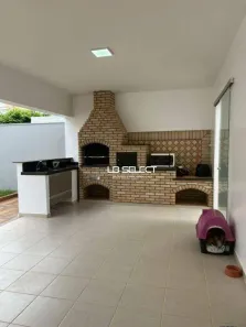 Casa de Condomínio com 3 Quartos à venda, 187m² no Aclimação, Uberlândia