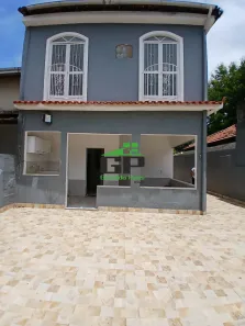Casa com 3 Quartos à venda, 145m² no Marechal Hermes, Rio de Janeiro