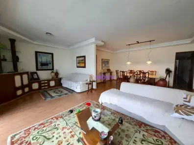 Apartamento com 3 Quartos à venda, 186m² no Icaraí, Niterói