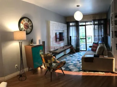 Apartamento com 3 Quartos à venda, 99m² no Canto, Florianópolis