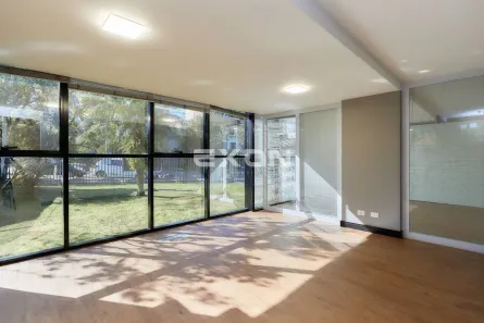 Sala Comercial para alugar, 680m² no Ahú, Curitiba