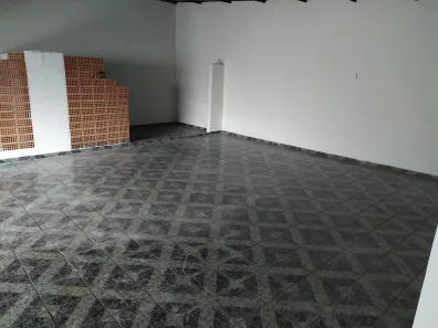 Casa com 2 Quartos para alugar, 150m² no Jardim Líbano, São Paulo