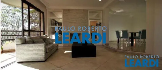 Apartamento com 3 Quartos à venda, 228m² no Vila Suzana, São Paulo