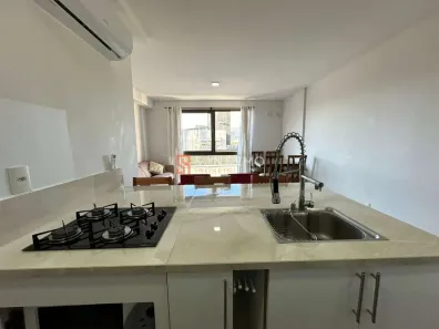 Apartamento com 1 Quarto para alugar, 48m² no Carvoeira, Florianópolis