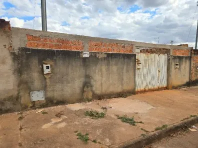 Casa com 2 Quartos à venda, 250m² no Vila Esperança, Santo Antônio do Descoberto