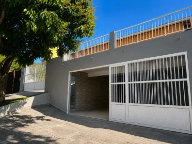 Casa de Condomínio com 4 Quartos para alugar, 240m² no Pinus Park, Cotia