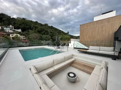 Apartamento com 3 Quartos à venda, 110m² no Centro, Florianópolis