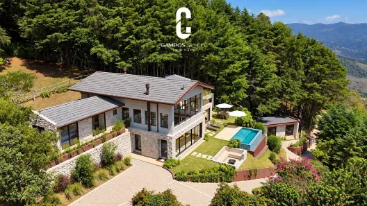 Casa com 6 Quartos à venda, 300m² no Agua Santa, Campos do Jordão