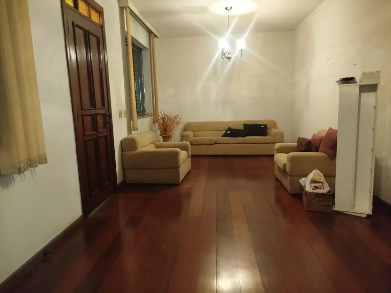 Casa com 5 quartos — Serra, Belo Horizonte