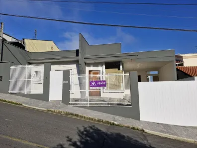 Casa com 3 Quartos para alugar, 204m² no Nova Brasília, Jaraguá do Sul
