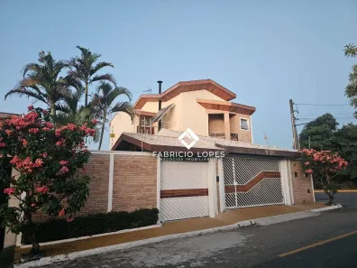 Casa com 2 Quartos à venda, 270m² no Loteamento Villa Branca, Jacareí