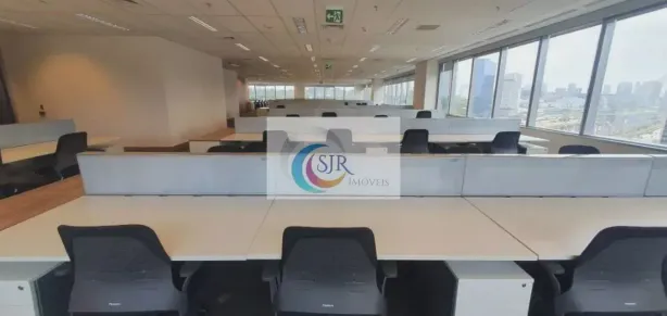 Sala Comercial para alugar, 1808m² no Vila Gertrudes, São Paulo
