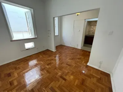 Kitnet com 1 Quarto à venda, 25m² no Copacabana, Rio de Janeiro