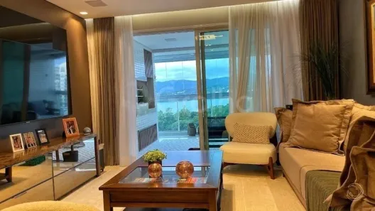 Apartamento com 3 Quartos à venda, 170m² no Agronômica, Florianópolis