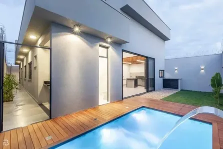 Casa com 3 Quartos à venda, 183m² no Novo Mundo, Uberlândia