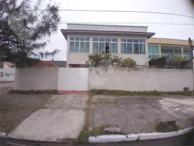 Casa com 4 Quartos à venda, 220m² no Piratininga, Niterói