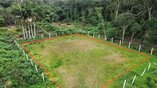 Lote/Terreno à venda, 819m² no Maresia, Itapoá