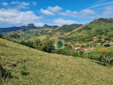 Fazenda/Sítio com 2 Quartos à venda, 120m² no Paiol Grande, São Bento do Sapucaí