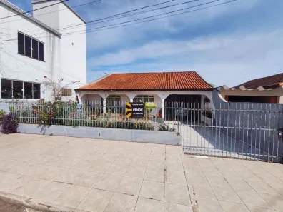 Casa com 3 Quartos à venda, 264m² no Guarujá, Cascavel