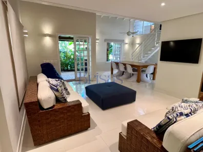 Casa de Condomínio com 5 Quartos à venda, 150m² no Camburi, São Sebastião