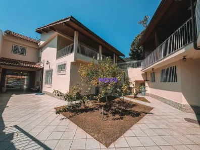 Casa com 6 Quartos à venda, 300m² no São Francisco, Niterói
