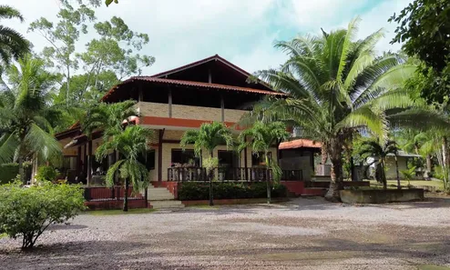 Casa com 4 Quartos à venda, 380m² no Universidade, Macapá